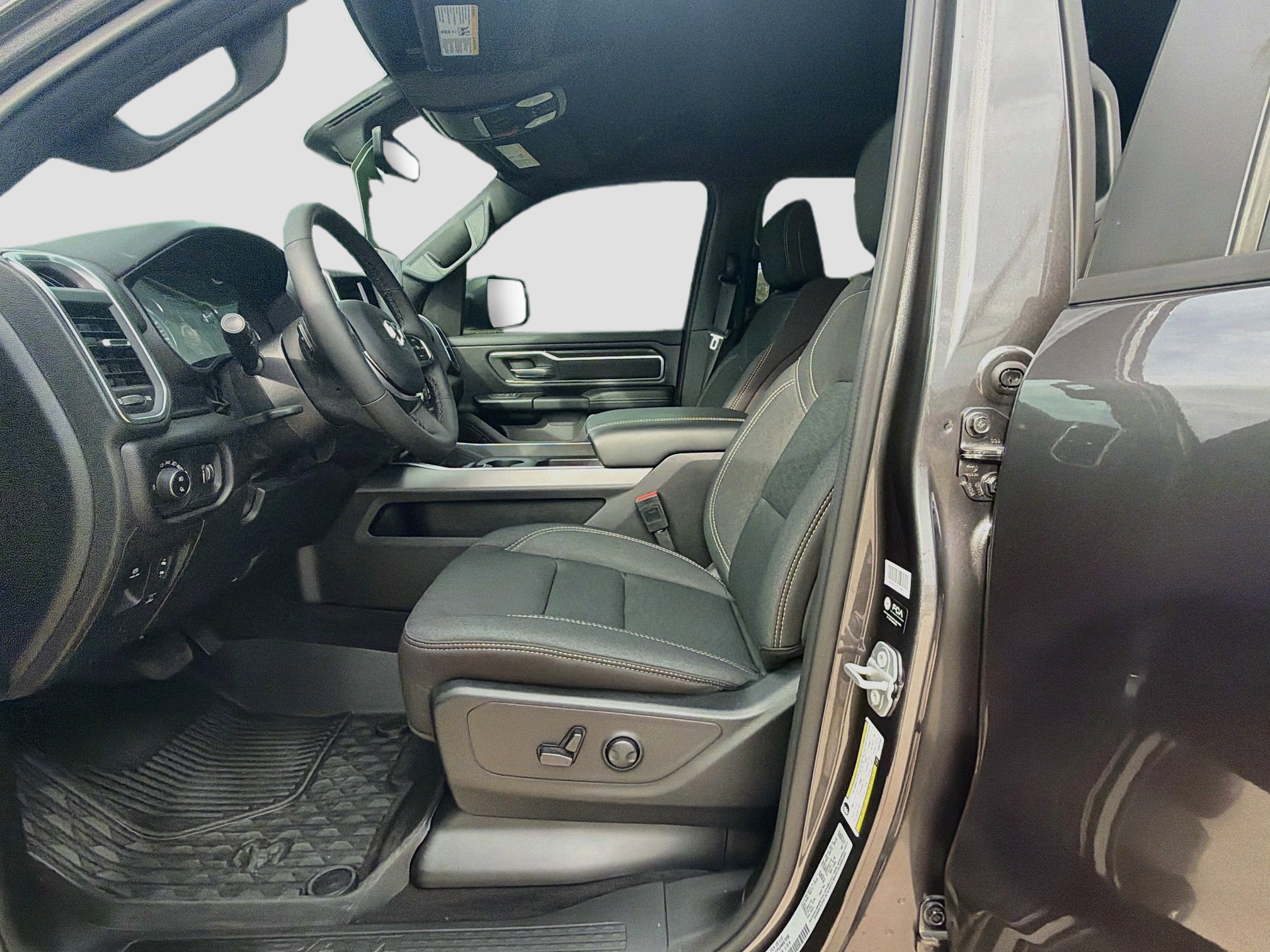 Used 2025 RAM 1500 Big Horn AWD/4WD image 21