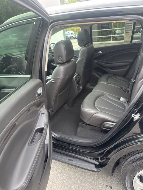 Used 2020 Buick Envision Essence w/ Experience Buick Package AWD/4WD image 23