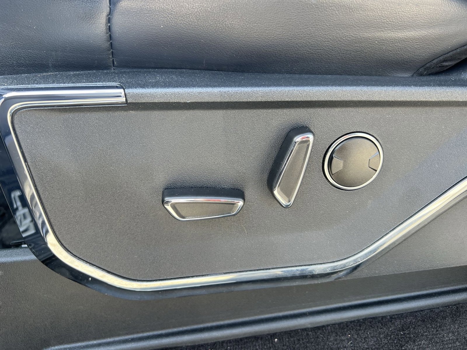 Certified 2022 Ford F150 Platinum w/ Equipment Group 701A High image 14