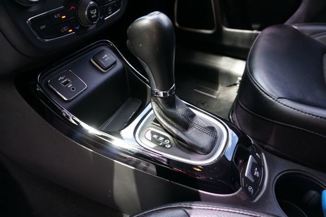 Used 2020 Jeep Compass Latitude FWD image 16