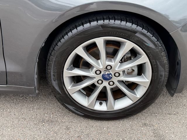 Certified 2017 Ford Fusion SE w/ Fusion SE Technology Package FWD image 18
