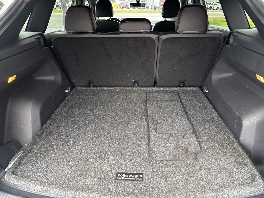 Used 2022 Volkswagen Atlas Cross Sport SE image 16