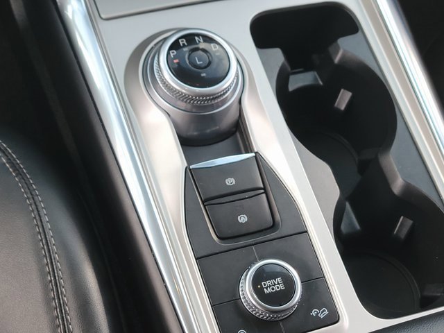 Certified 2022 Ford Explorer XLT w/ Equipment Group 202A image 13
