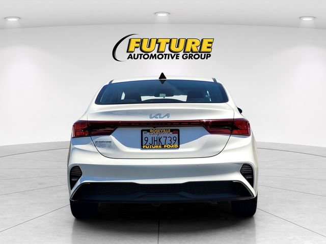 Used 2023 Kia Forte LXS w/ LXS Technology Package FWD image 5