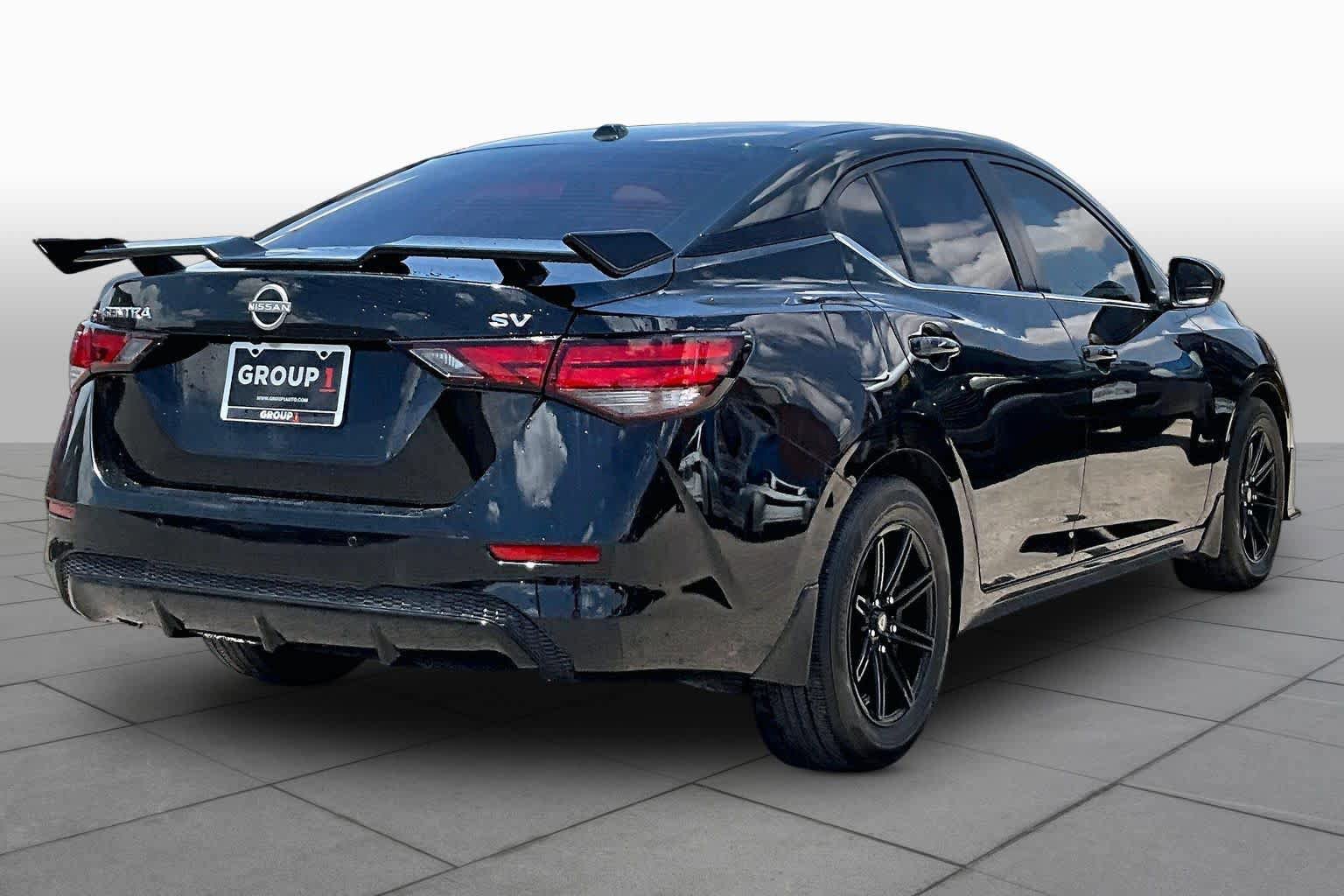 Used 2024 Nissan Sentra SV FWD image 13