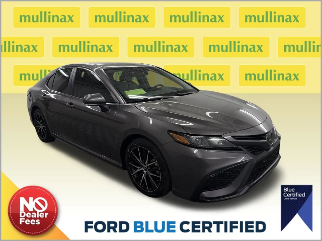Used 2023 Toyota Camry SE