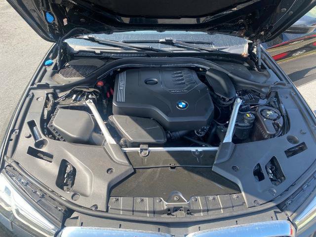 Used 2022 BMW 530i w/ Convenience Package image 33