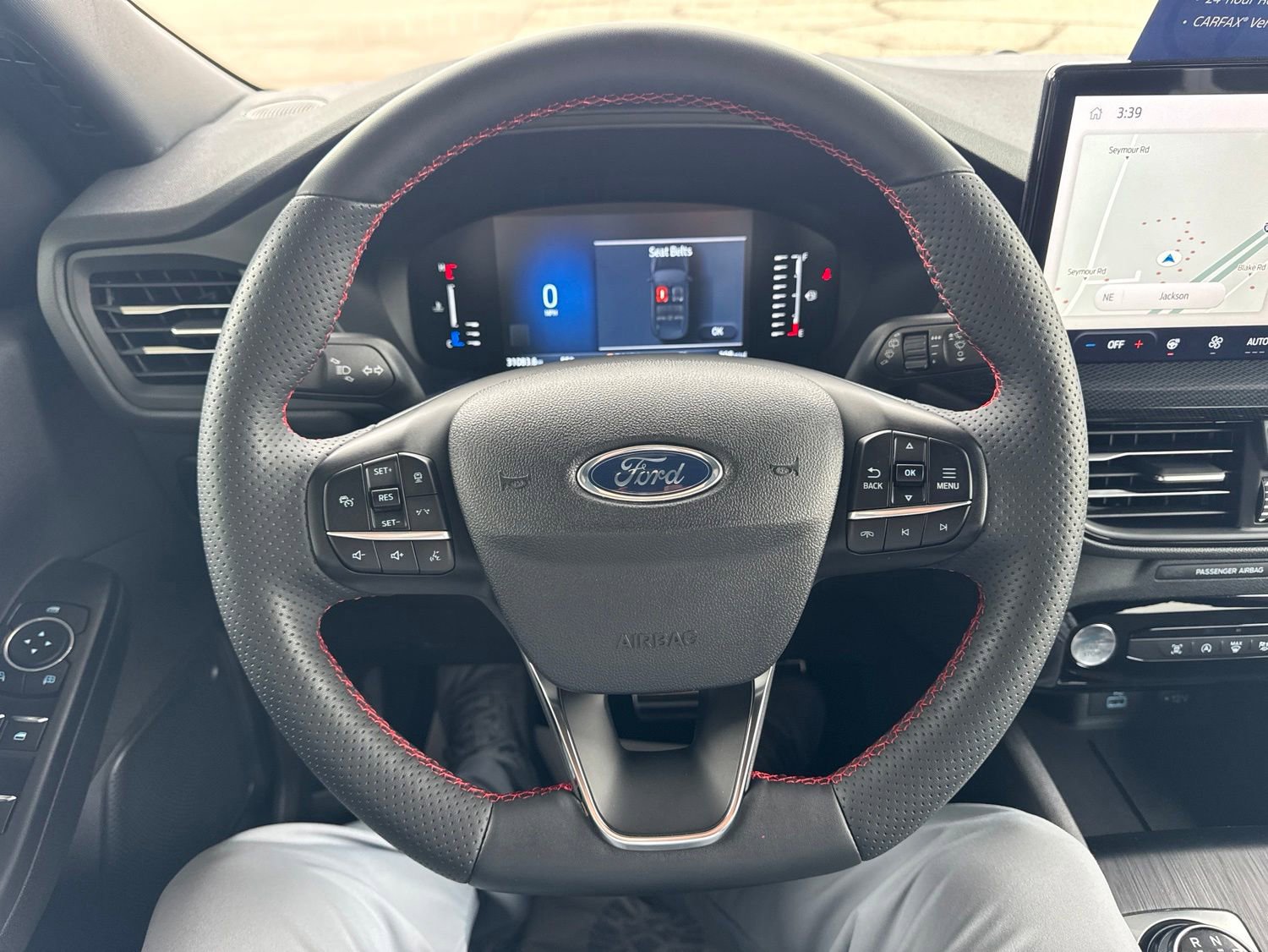 Certified 2023 Ford Escape ST-Line w/ Tech Pack #1 AWD/4WD image 28