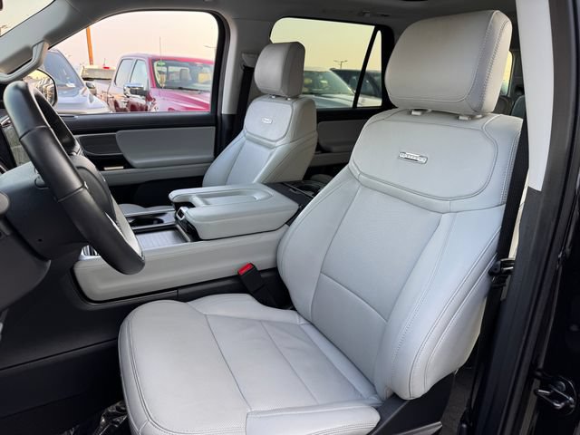 Certified 2025 Ford Expedition Platinum w/ Driver's Package AWD/4WD image 14