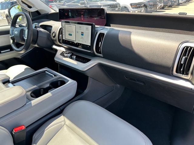 Certified 2025 Ford Expedition Max Active AWD/4WD image 8