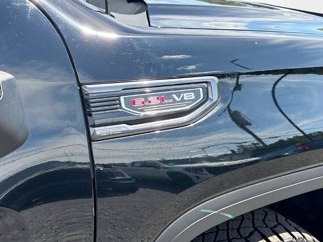 Used 2024 GMC Sierra 1500 AT4 w/ Technology Package AWD/4WD image 12