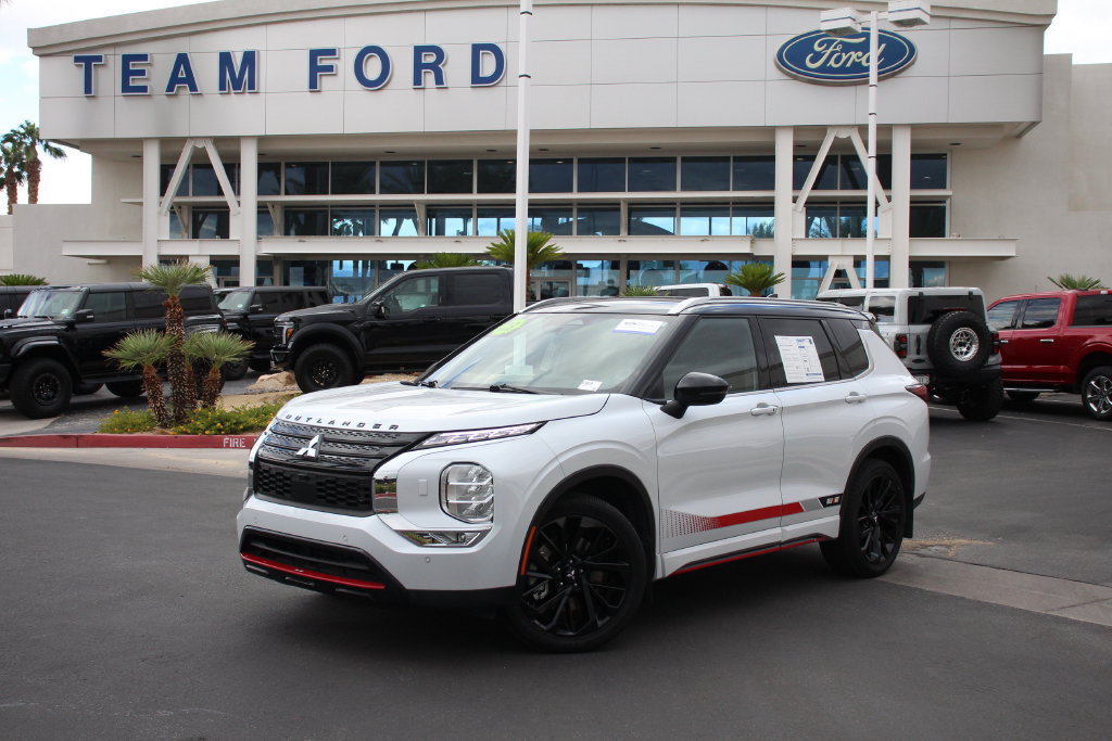 Used 2023 Mitsubishi Outlander Ralliart AWD/4WD image 2
