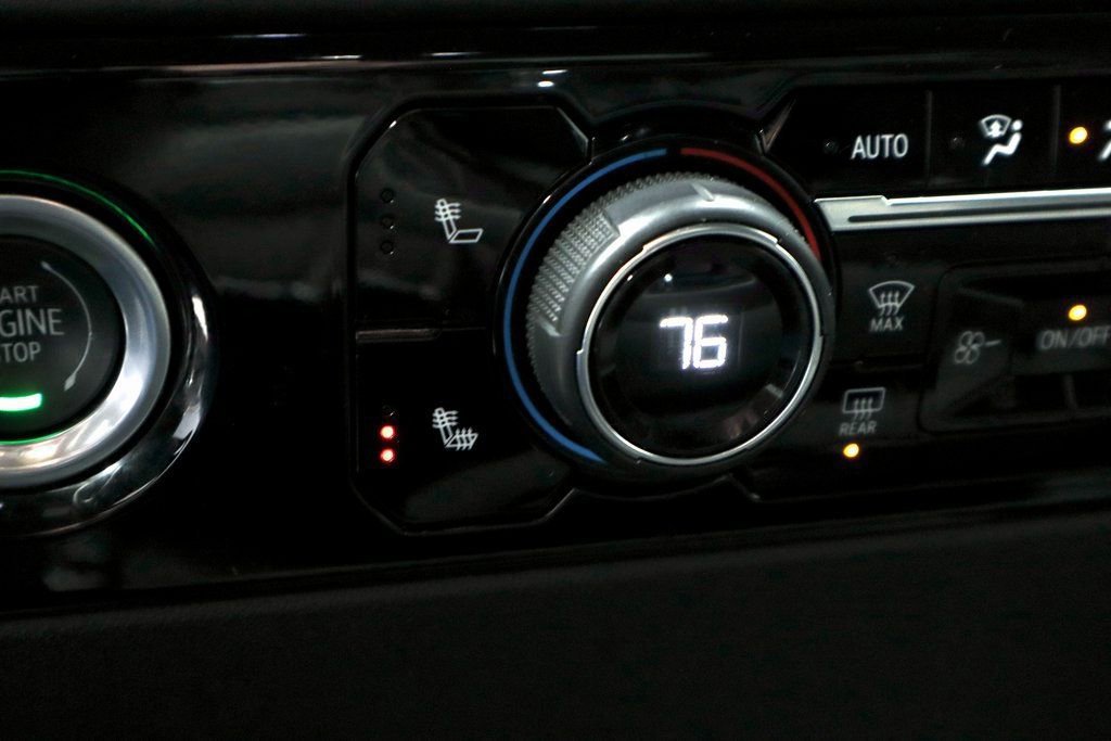 Used 2023 Chevrolet Silverado 1500 LT image 11