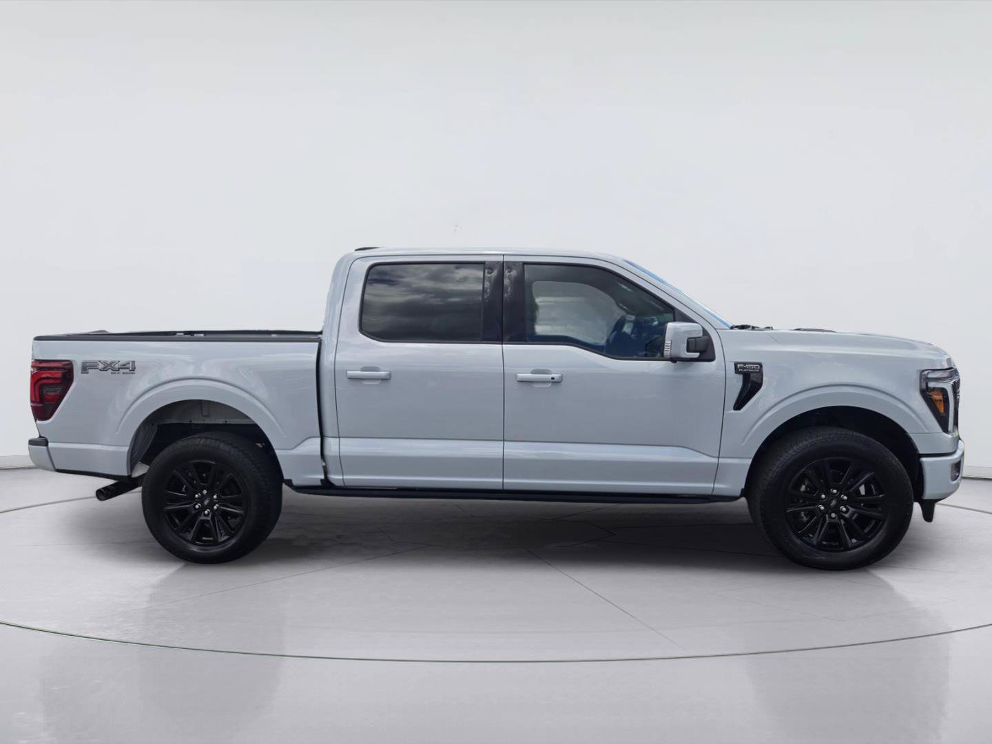 Certified 2025 Ford F150 Platinum w/ Equipment Group 702A High AWD/4WD image 4