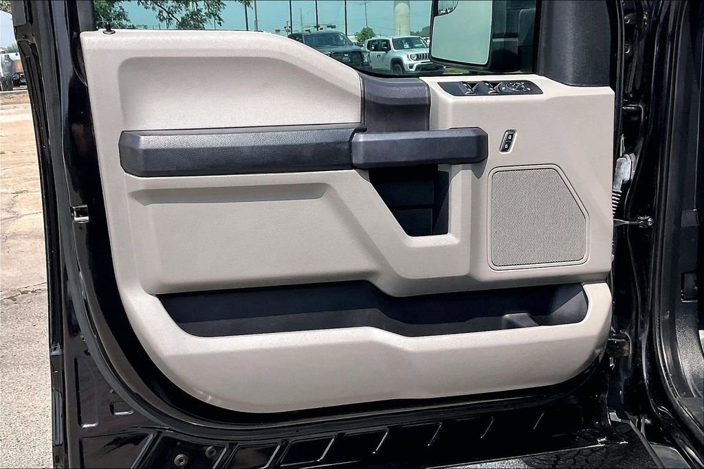 Certified 2019 Ford F150 XL w/ Equipment Group 101A Mid AWD/4WD image 17