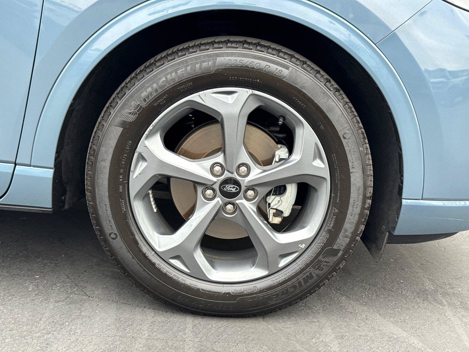 Certified 2023 Ford Escape ST-Line w/ Equipment Group 301A FWD image 6