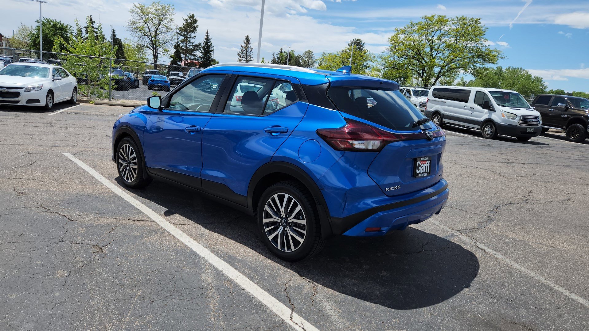 Used 2022 Nissan Kicks SV FWD image 9