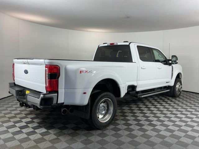 Certified 2025 Ford F450 Lariat w/ FX4 Off-Road Package AWD/4WD image 4