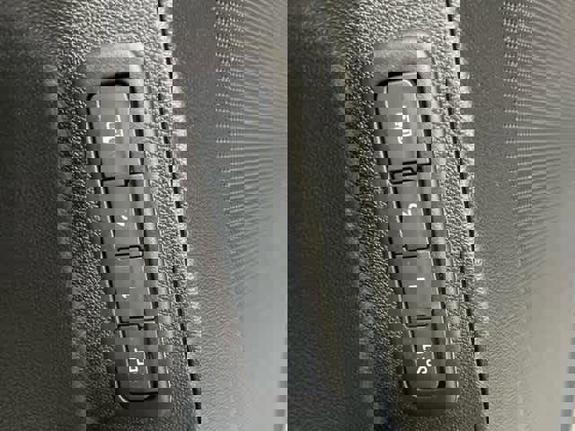 Used 2020 Chevrolet Equinox Premier image 19