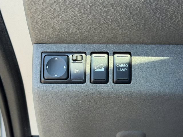 Used 2018 Nissan Frontier SV AWD/4WD image 26