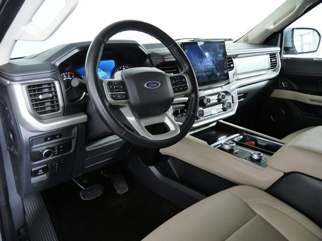 Certified 2023 Ford Expedition Max XLT image 16