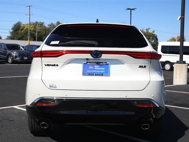 Used 2023 Toyota Venza Nightshade AWD/4WD image 7