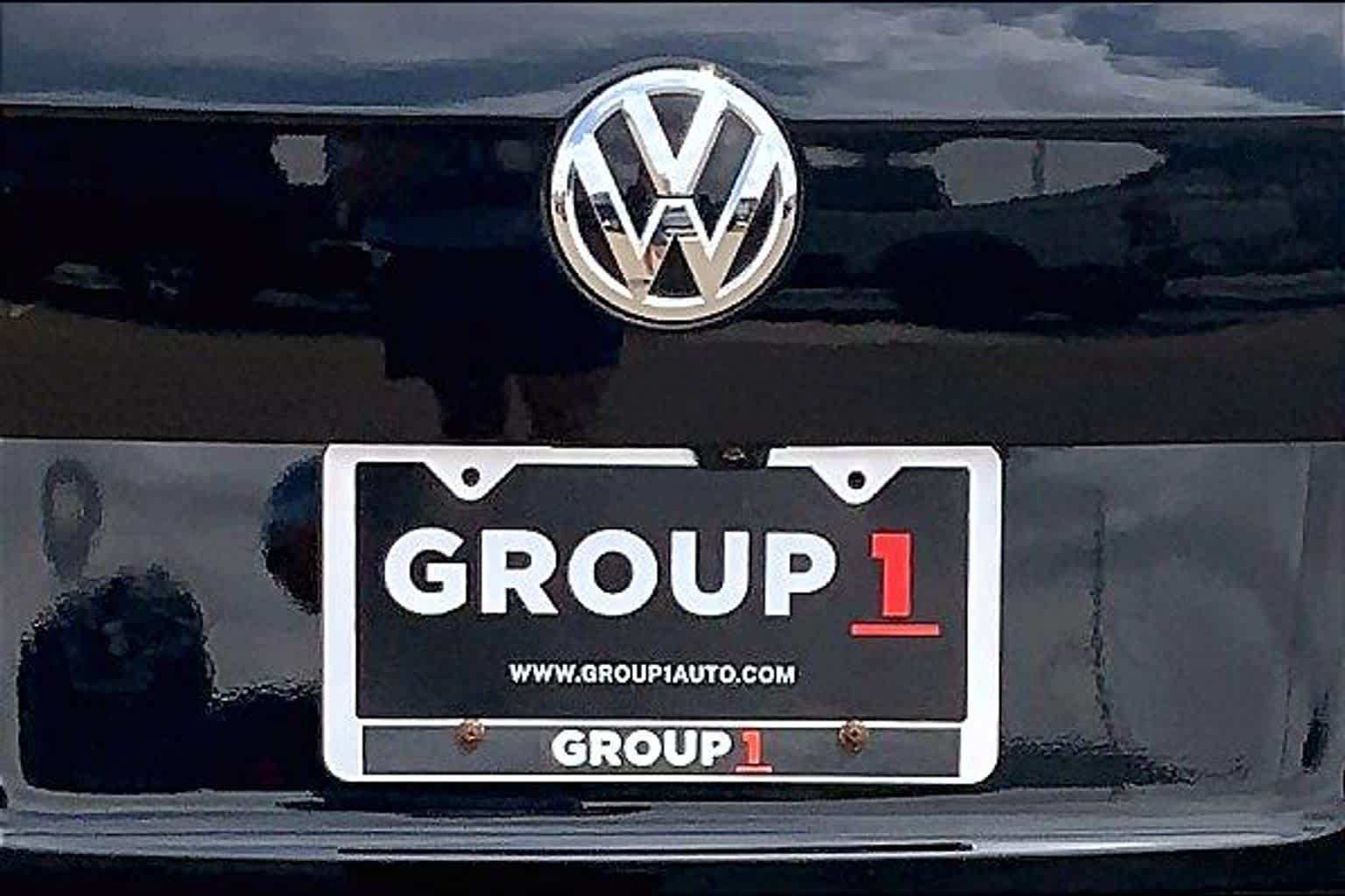 Used 2021 Volkswagen Tiguan SE R-Line FWD image 31