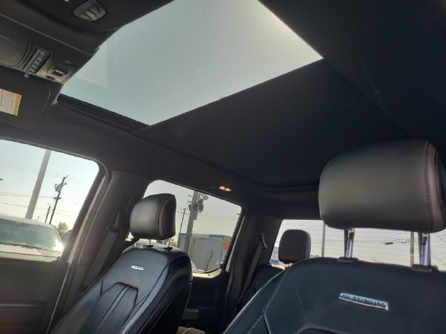Certified 2017 Ford F350 Platinum w/ Platinum Ultimate Package AWD/4WD image 36