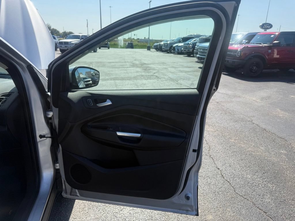 Certified 2018 Ford Escape SE w/ SE Sync 3 Package FWD image 51