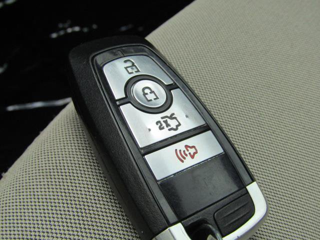 Certified 2019 Ford Fusion SE FWD image 23