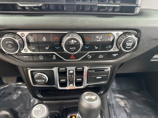 Used 2025 Jeep Wrangler Unlimited Sport AWD/4WD image 22