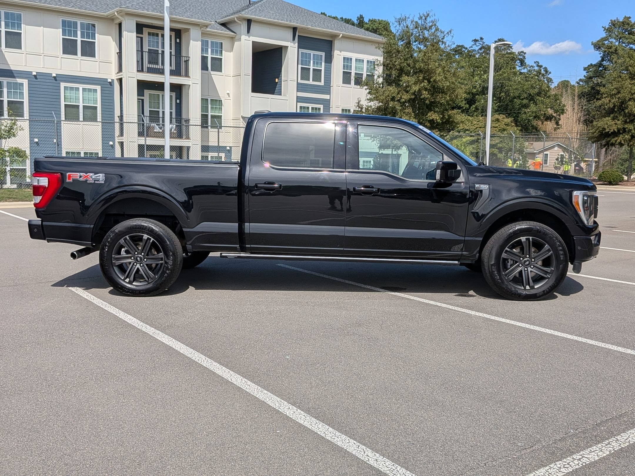 Certified 2022 Ford F150 Lariat w/ Equipment Group 502A High AWD/4WD image 3