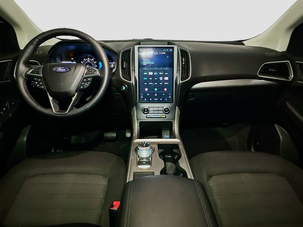 Certified 2023 Ford Edge SEL w/ Convenience Package AWD/4WD image 9