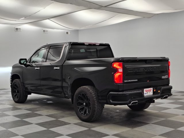 Used 2019 Chevrolet Silverado 1500 High Country w/ Technology Package AWD/4WD image 9