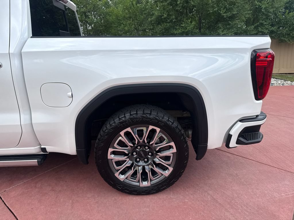 Used 2023 GMC Sierra 1500 Denali Ultimate AWD/4WD image 34