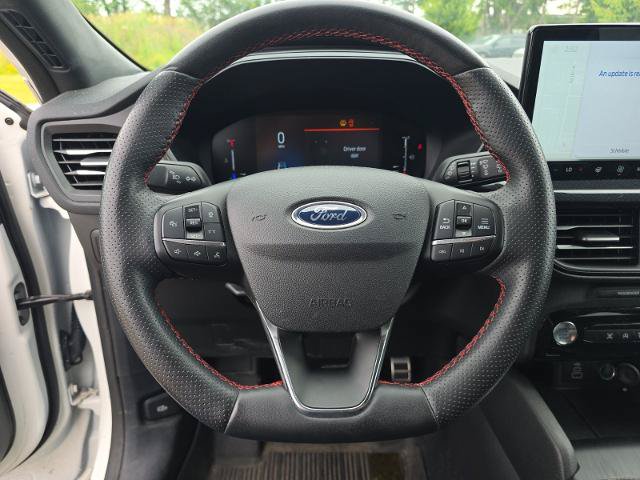 Certified 2024 Ford Escape ST-Line w/ Tech Pack #1 AWD/4WD image 11
