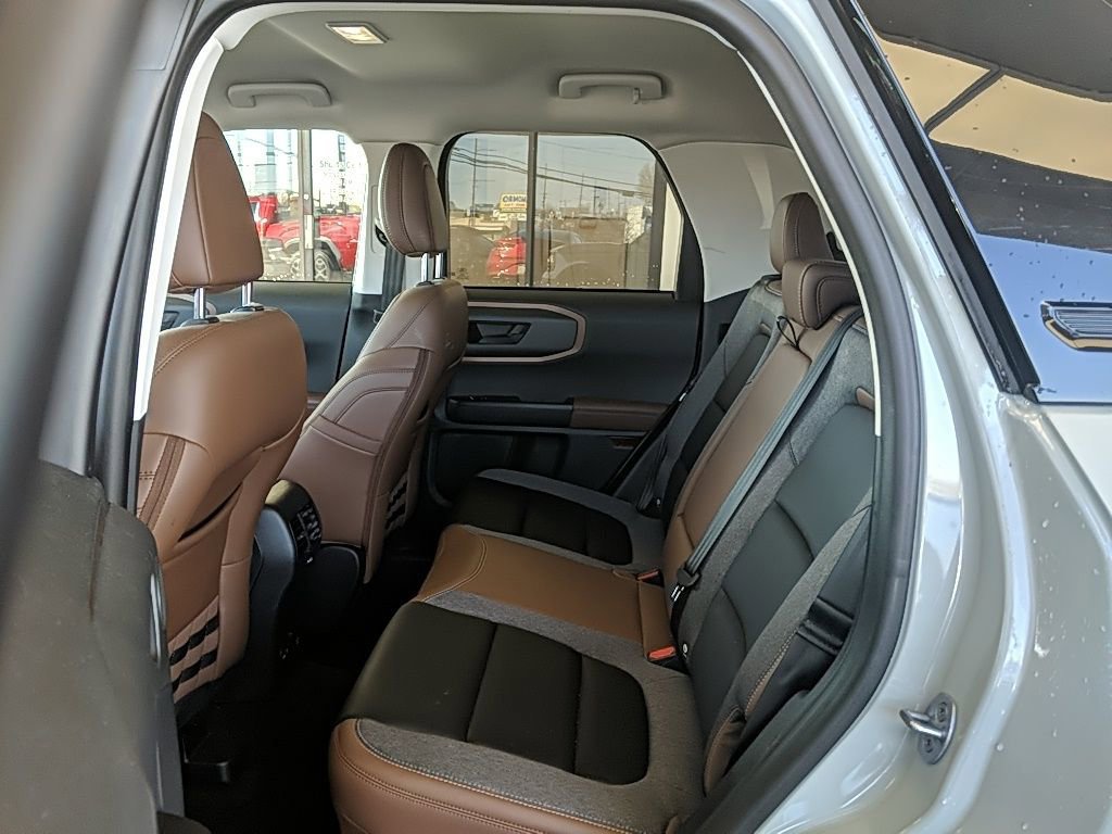 Certified 2024 Ford Bronco Sport Outer Banks w/ Tech Package AWD/4WD image 13
