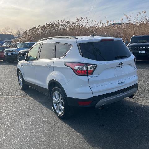 Certified 2018 Ford Escape SE image 4