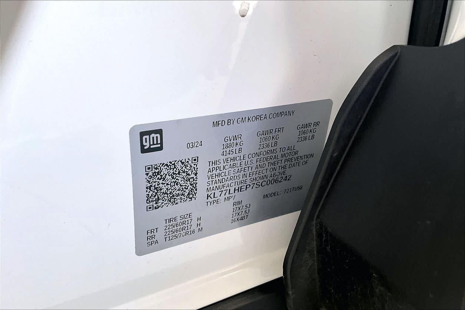 Used 2025 Chevrolet Trax LT w/ Driver Confidence Package FWD image 31
