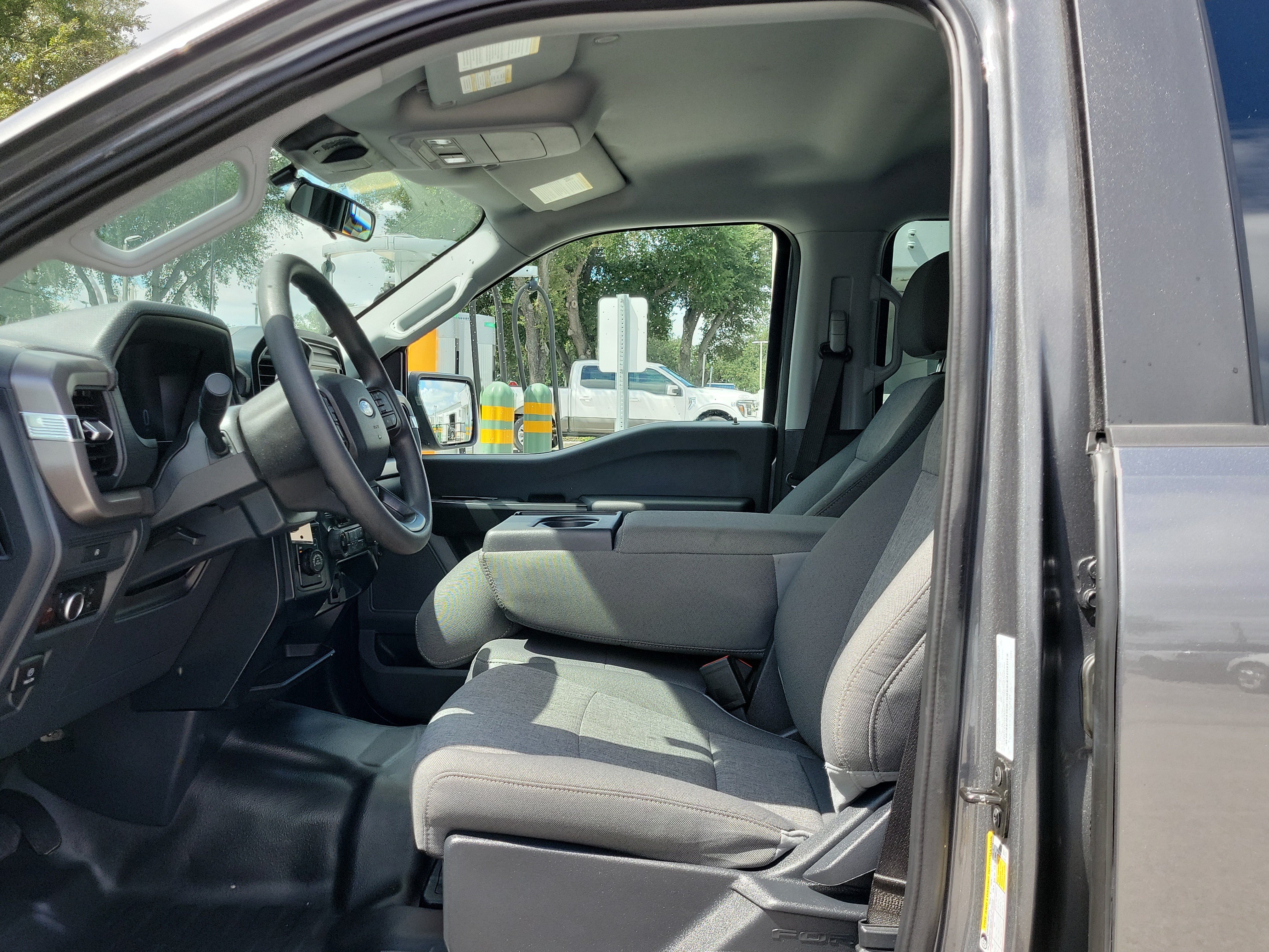 Certified 2025 Ford F150 XL AWD/4WD image 19