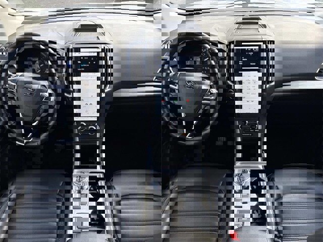 Certified 2024 Ford Edge SEL image 16