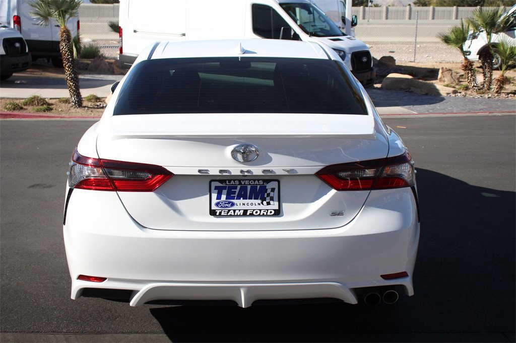 Used 2022 Toyota Camry SE w/ Convenience Package image 6