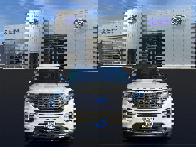 Certified 2023 Ford Explorer XLT w/ Equipment Group 202A image 7