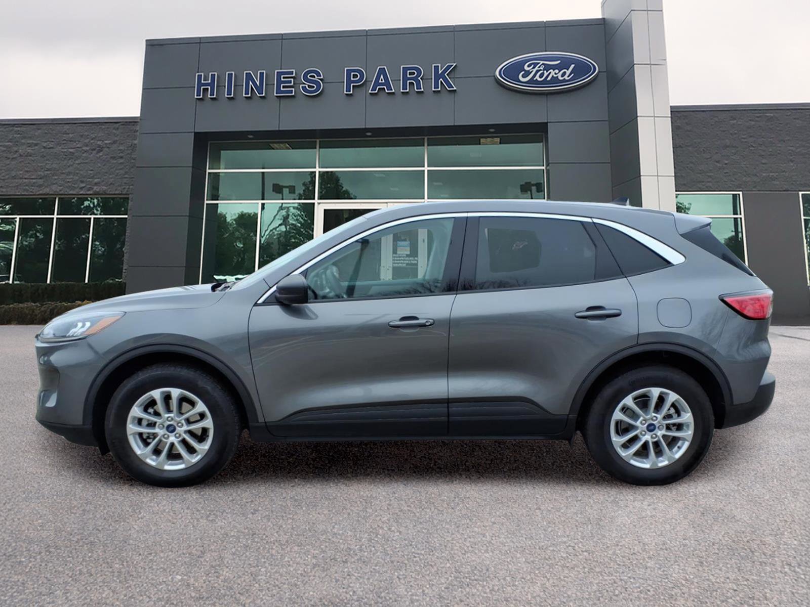 Certified 2022 Ford Escape SE w/ Convenience Package AWD/4WD image 4