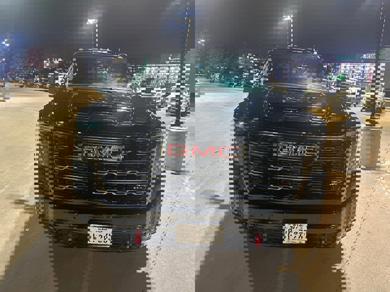 Used 2024 GMC Sierra 2500 AT4 w/ AT4 Premium Plus Package image 8