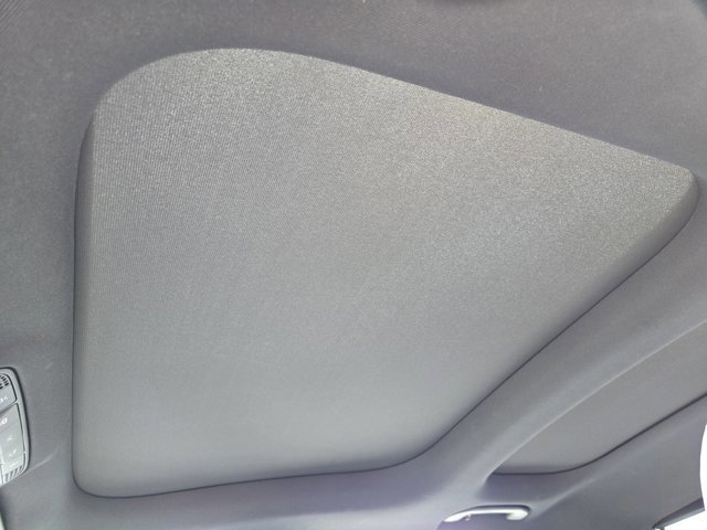 Used 2018 Mercedes-Benz E 300 4MATIC w/ Premium 2 Package image 22