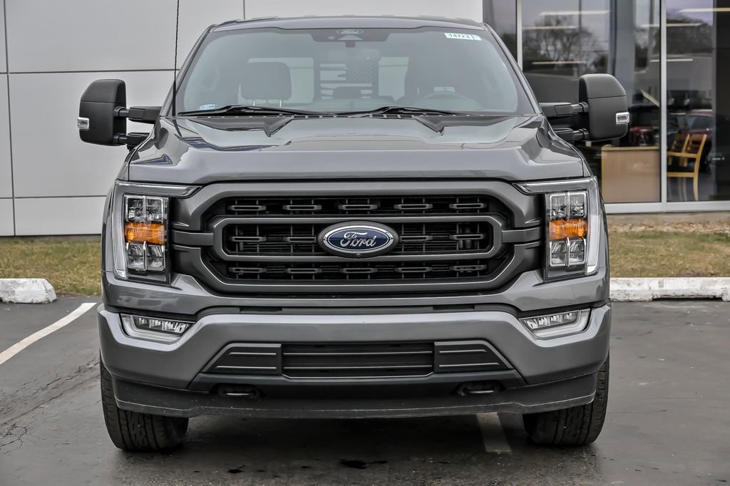 Certified 2022 Ford F150 XLT w/ Equipment Group 302A High image 4