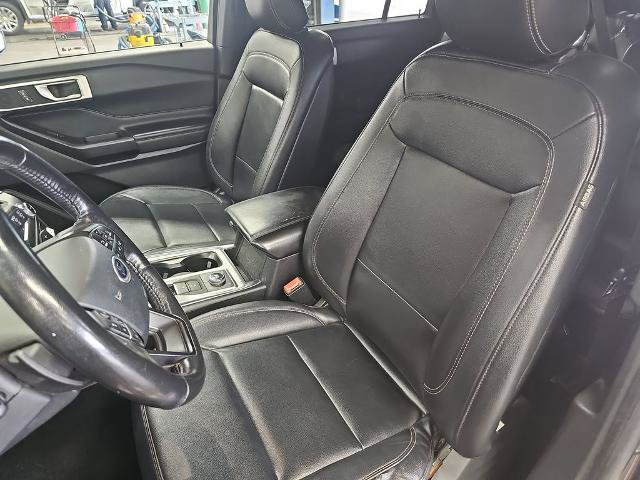 Certified 2020 Ford Explorer XLT w/ Equipment Group 202A AWD/4WD image 15