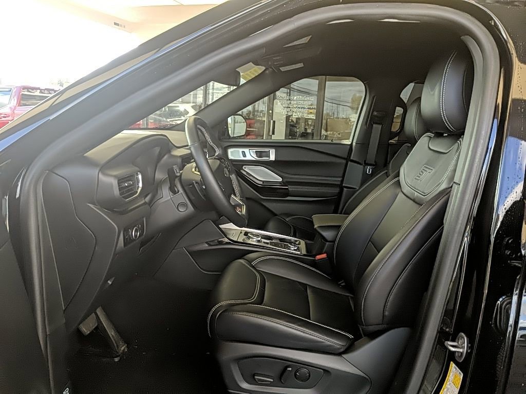 Certified 2024 Ford Explorer ST w/ Equipment Group 401A AWD/4WD image 13