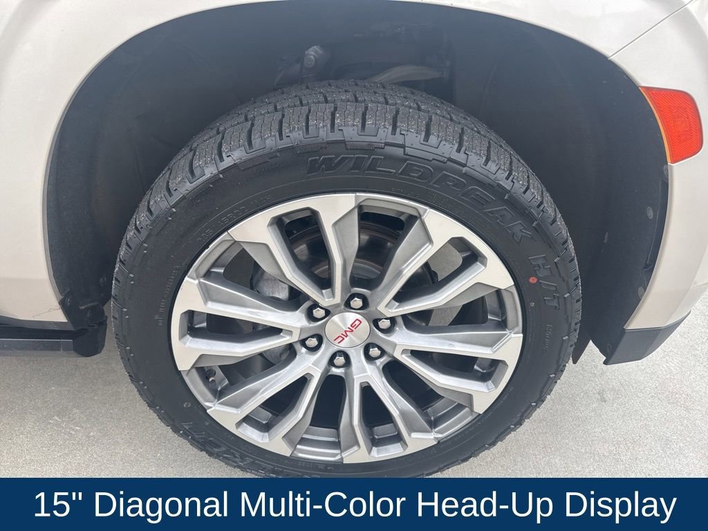 Used 2021 GMC Yukon Denali w/ Denali Premium Package AWD/4WD image 10